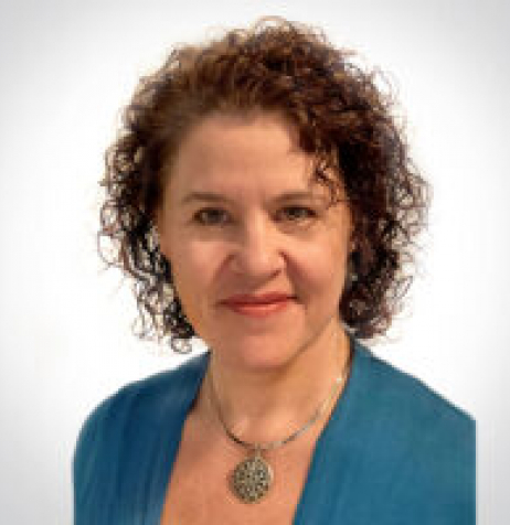 Erin Emery-Tiburcio headshot